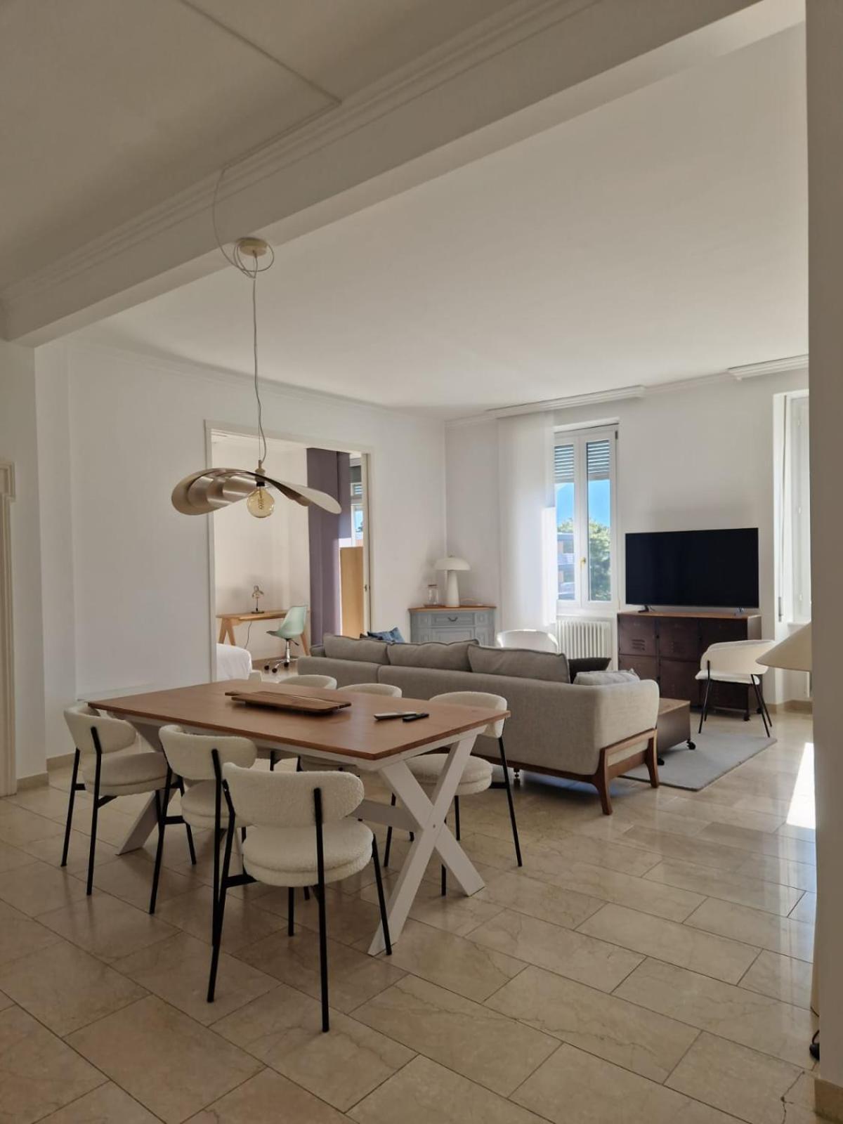 Magnolia - High Standing Floor Apartment Locarno